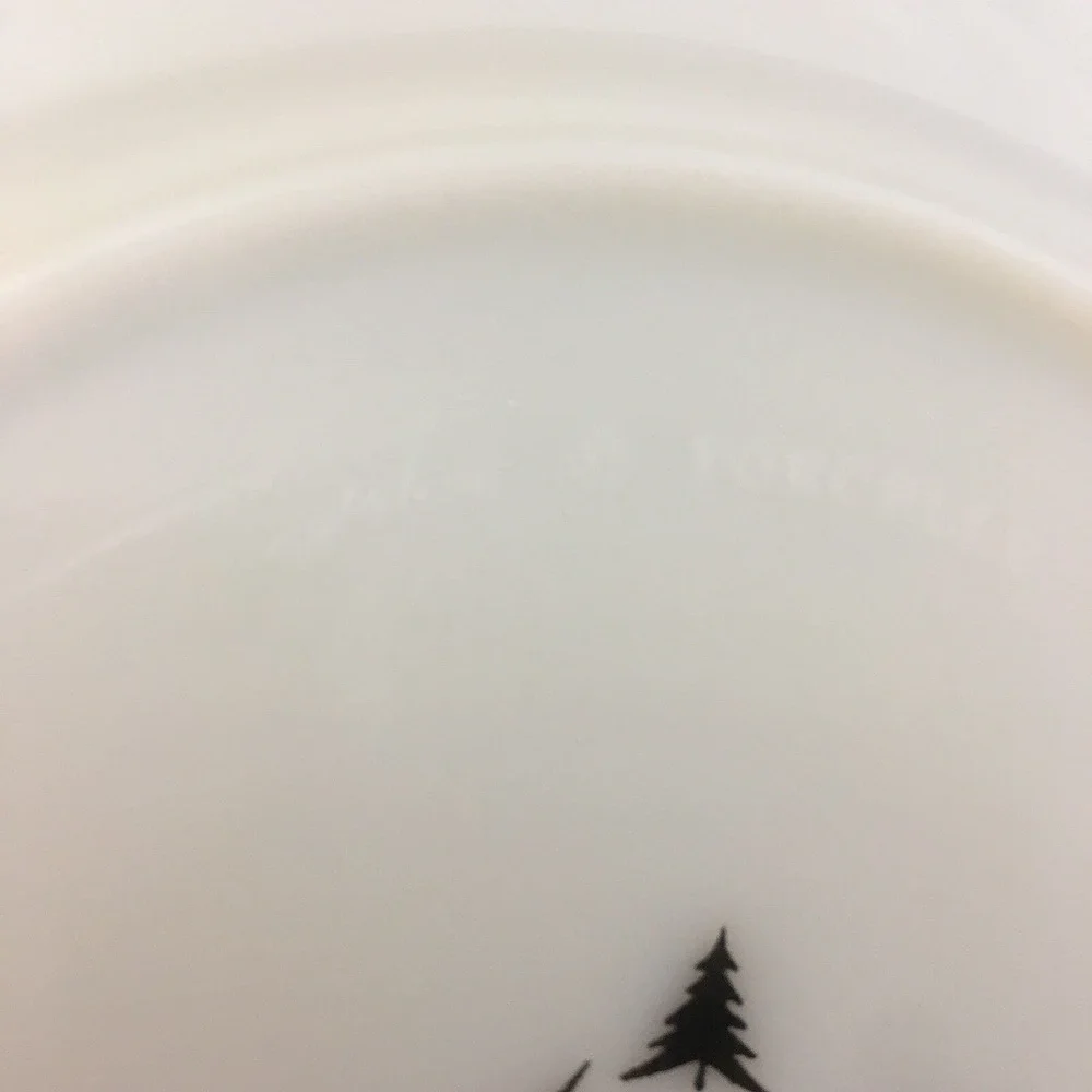 4 Salem Noel 8” Bread/Dessert Plate with Tree And Toys Made Of Milk Glass - Picture 6 of 7